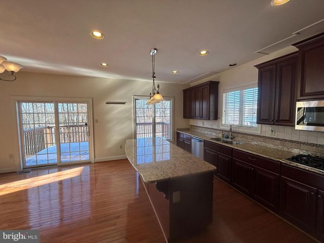 310 WAYNEBROOK DR, Chester Springs, PA 19425