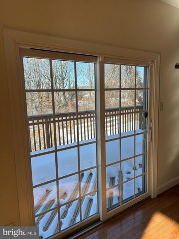 310 WAYNEBROOK DR, Chester Springs, PA 19425