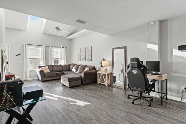 1865 Nena Hills Drive, Tallahassee, FL 32304