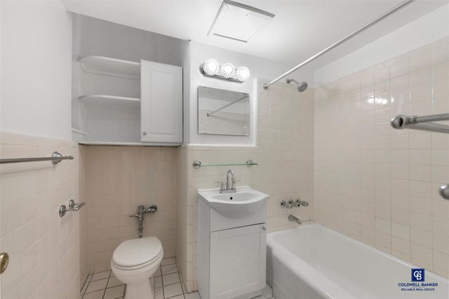 282 E 35th Street 1E, Brooklyn, NY 11203