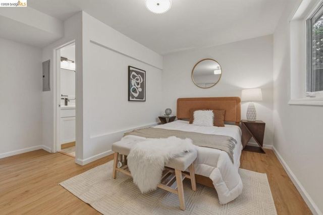 1116 E 20Th St, Oakland, CA 94606