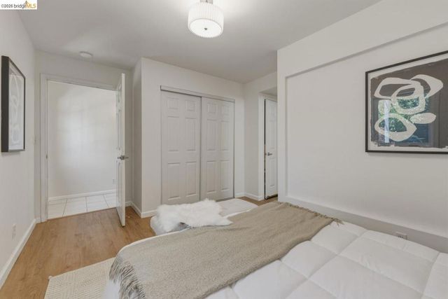 1116 E 20Th St, Oakland, CA 94606