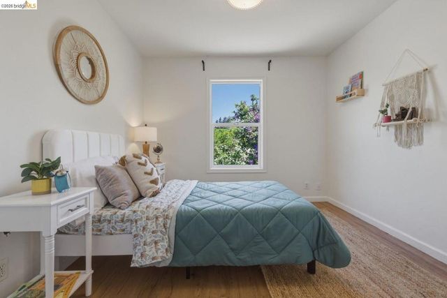 1116 E 20Th St, Oakland, CA 94606