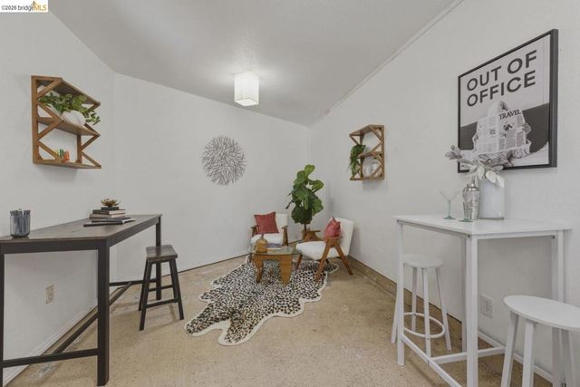 1116 E 20Th St, Oakland, CA 94606