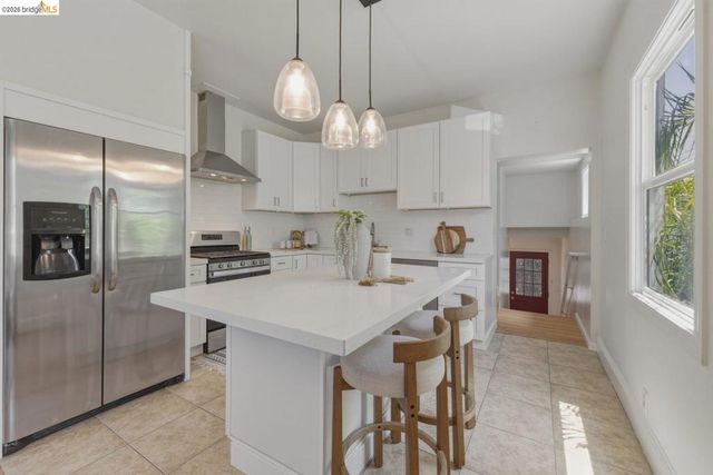 1116 E 20Th St, Oakland, CA 94606