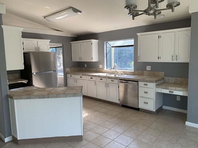 619 Edwards Street, Crockett, CA 94525