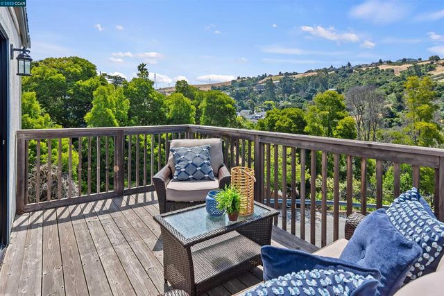 619 Edwards Street, Crockett, CA 94525