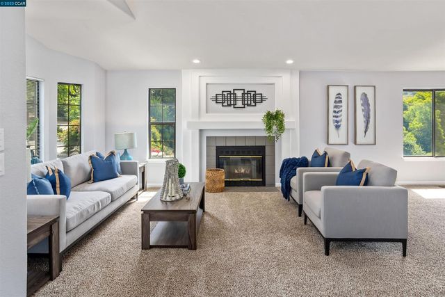 619 Edwards Street, Crockett, CA 94525