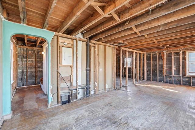 131 MCKINLEY STREET, Two Rivers, WI 54241