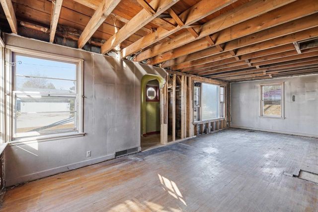 131 MCKINLEY STREET, Two Rivers, WI 54241