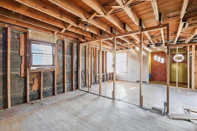 131 MCKINLEY STREET, Two Rivers, WI 54241