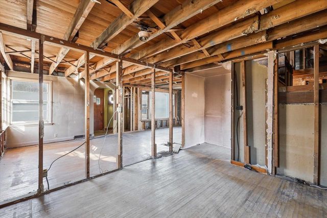 131 MCKINLEY STREET, Two Rivers, WI 54241