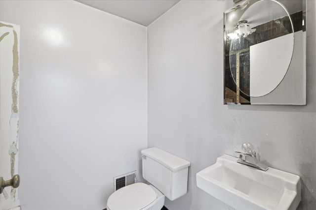 131 MCKINLEY STREET, Two Rivers, WI 54241