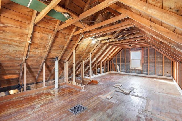 131 MCKINLEY STREET, Two Rivers, WI 54241