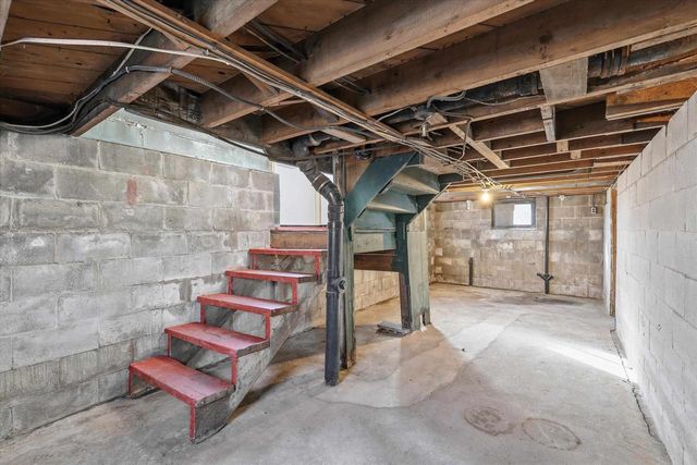 131 MCKINLEY STREET, Two Rivers, WI 54241