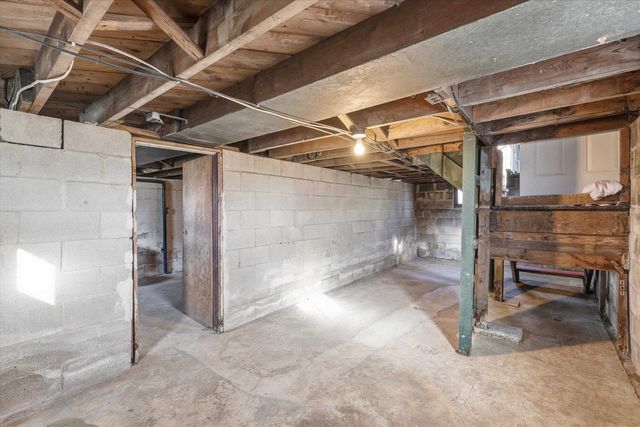 131 MCKINLEY STREET, Two Rivers, WI 54241