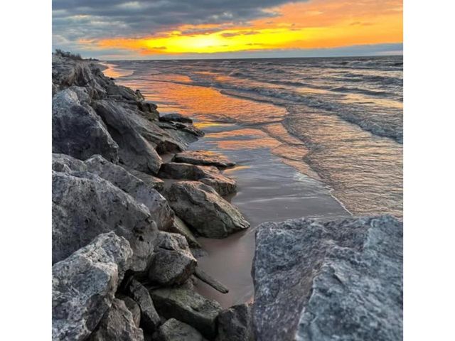 131 MCKINLEY STREET, Two Rivers, WI 54241