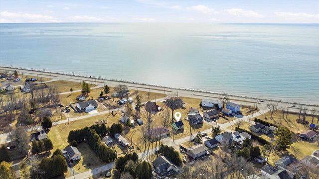 131 MCKINLEY STREET, Two Rivers, WI 54241