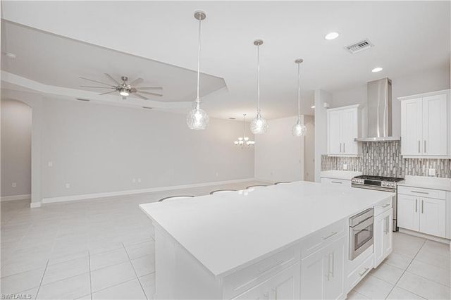 19717 Estero Pointe LN, Fort Myers, FL 33908