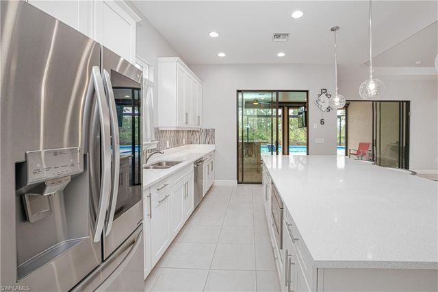 19717 Estero Pointe LN, Fort Myers, FL 33908