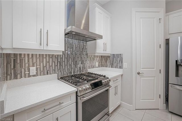 19717 Estero Pointe LN, Fort Myers, FL 33908