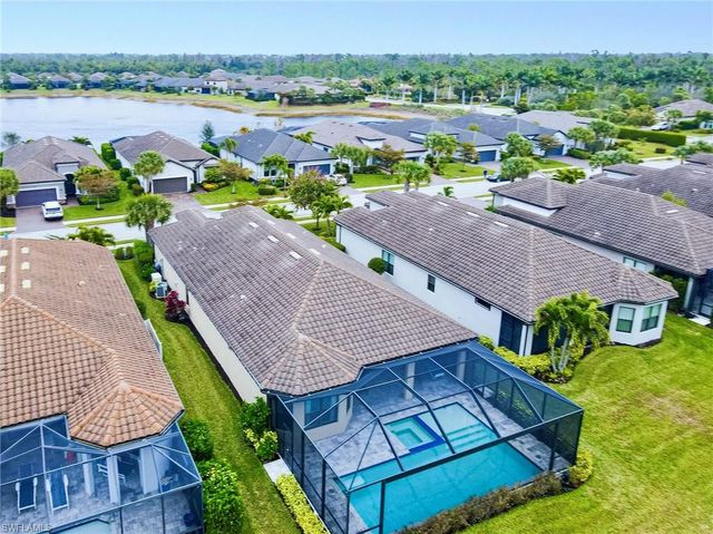 19717 Estero Pointe LN, Fort Myers, FL 33908