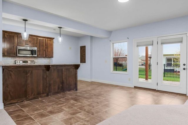 4552 NE PARK RIDGE Avenue, Lee's Summit, MO 64064