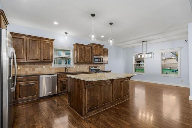 4552 NE PARK RIDGE Avenue, Lee's Summit, MO 64064