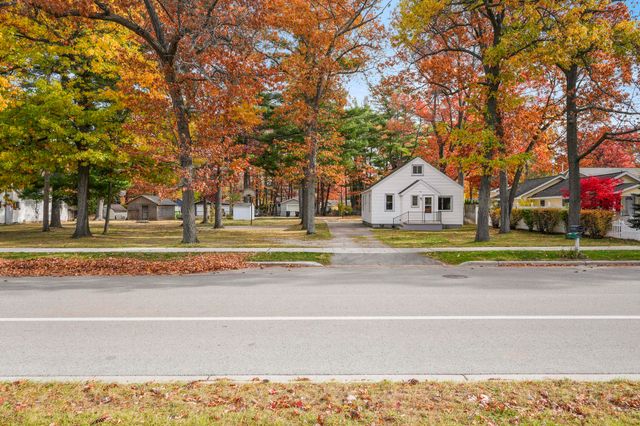 319 Fair Street, Traverse City, MI 49686