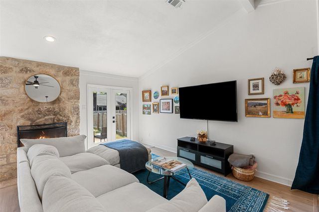 9833 Briar Ridge DR, Austin, TX 78748