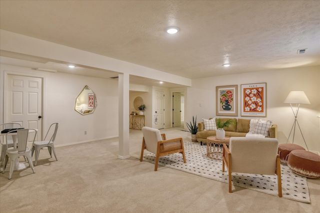 4420 E 51st Ln, Spokane, WA 99223