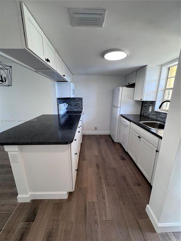 6331 La Costa Dr G, Boca Raton, FL 33433