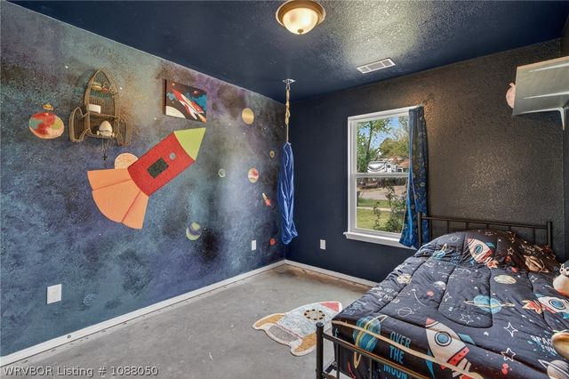 806 N 9th Street, Van Buren, AR 72956