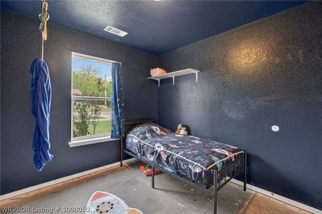 806 N 9th Street, Van Buren, AR 72956