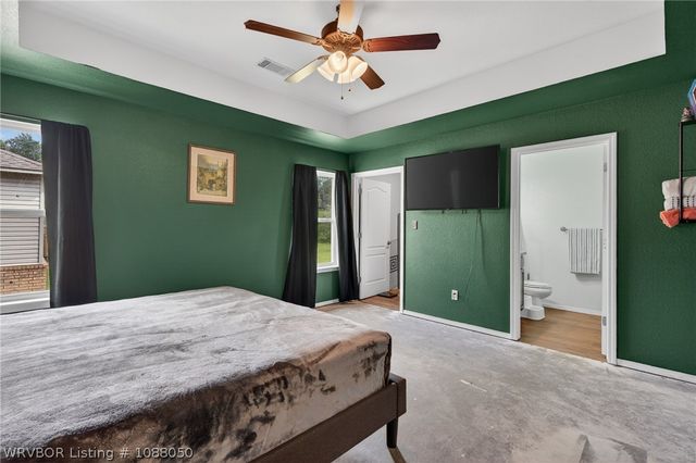 806 N 9th Street, Van Buren, AR 72956