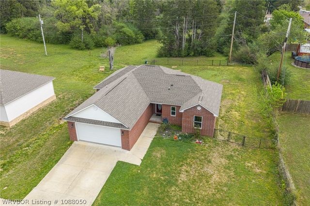 806 N 9th Street, Van Buren, AR 72956