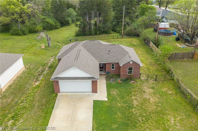 806 N 9th Street, Van Buren, AR 72956