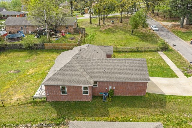 806 N 9th Street, Van Buren, AR 72956