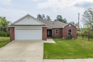 806 N 9th Street, Van Buren, AR 72956