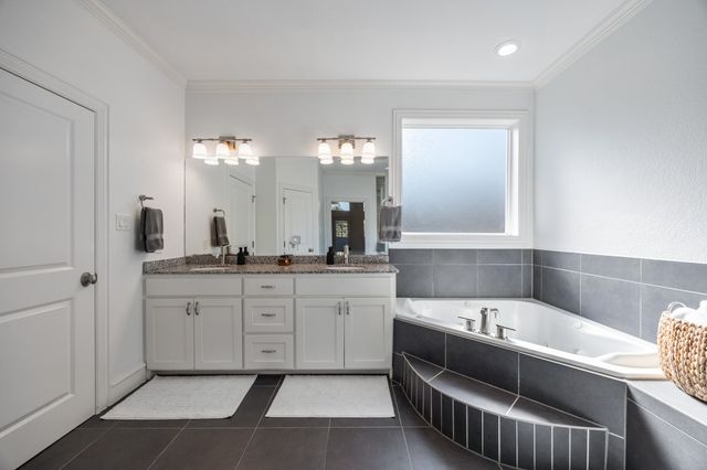 2623 N Garrett Avenue, Dallas, TX 75206