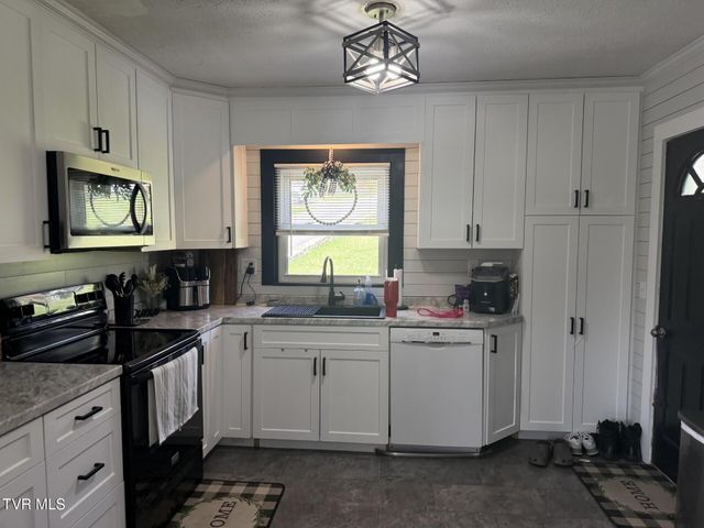 723 Northeast Park Avenue, Norton, VA 24273