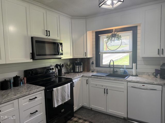 723 Northeast Park Avenue, Norton, VA 24273