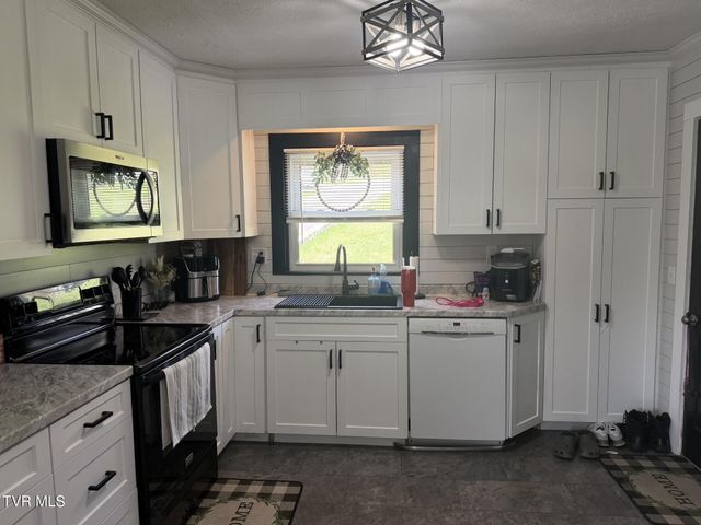 723 Northeast Park Avenue, Norton, VA 24273