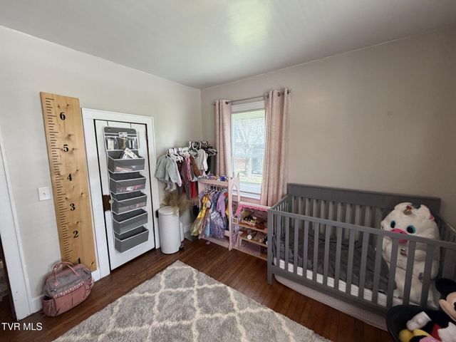 723 Northeast Park Avenue, Norton, VA 24273