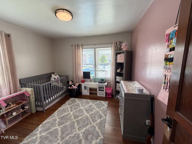 723 Northeast Park Avenue, Norton, VA 24273