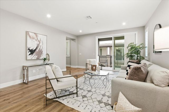 922 Loyola Lane, Morgan Hill, CA 95037