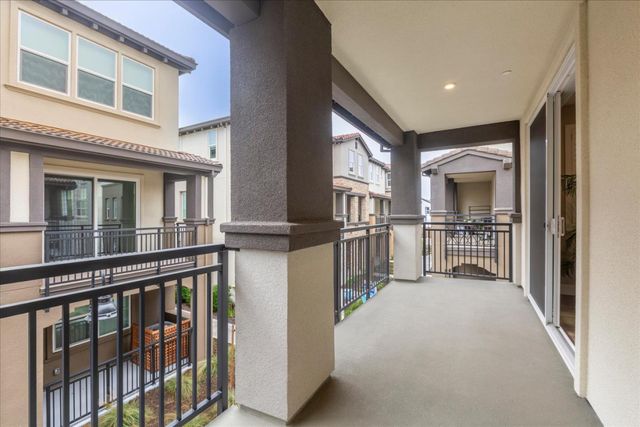 922 Loyola Lane, Morgan Hill, CA 95037