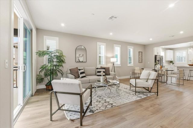 922 Loyola Lane, Morgan Hill, CA 95037