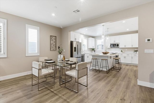 922 Loyola Lane, Morgan Hill, CA 95037