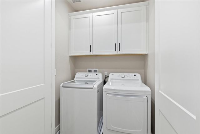 922 Loyola Lane, Morgan Hill, CA 95037